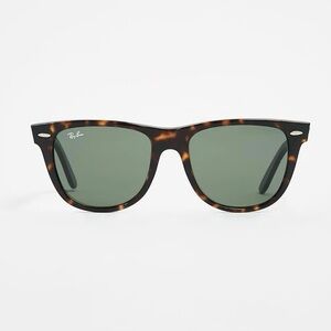 Ray-Ban Wayfarer Outsider in Tortoise Shell